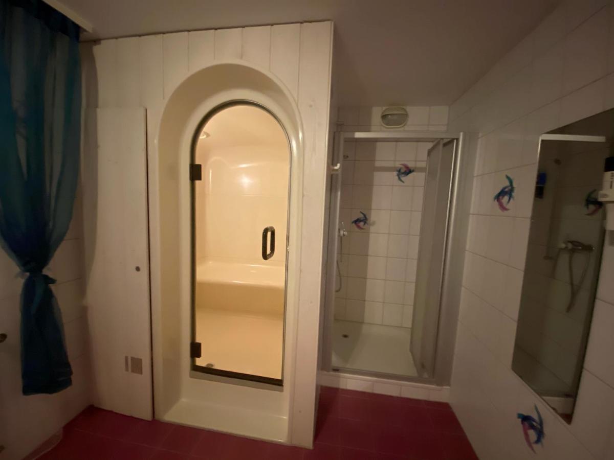 אדלבודן Hotel Crystal מראה חיצוני תמונה