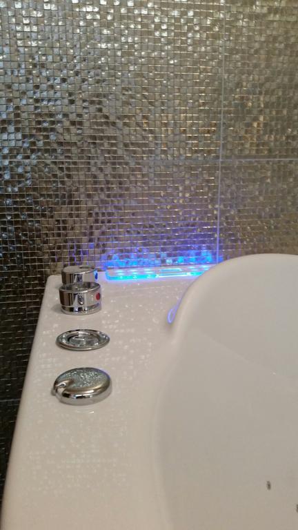 אדלבודן Hotel Crystal מראה חיצוני תמונה